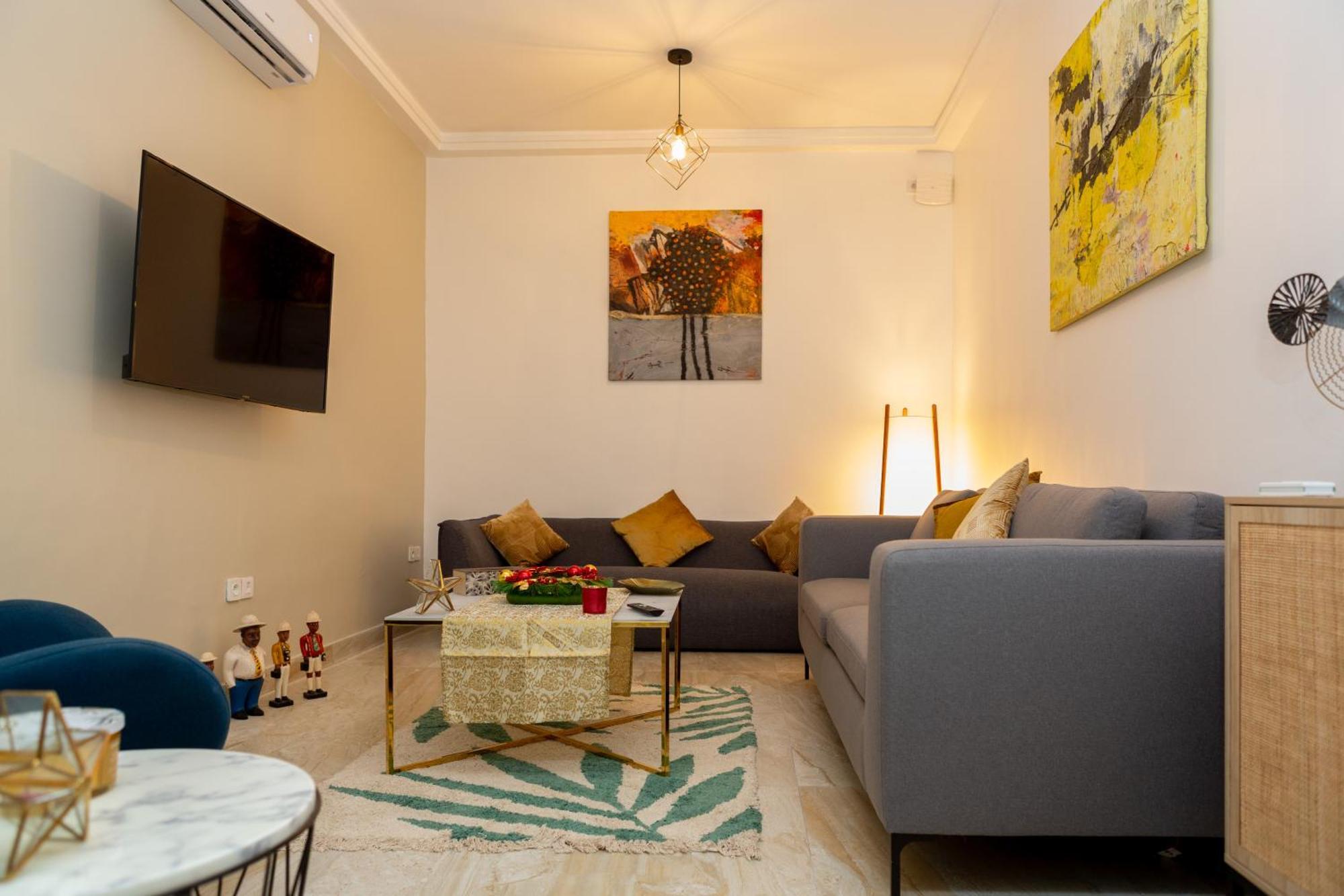 Le Kare Ebene Hotel Cotonou Exterior photo